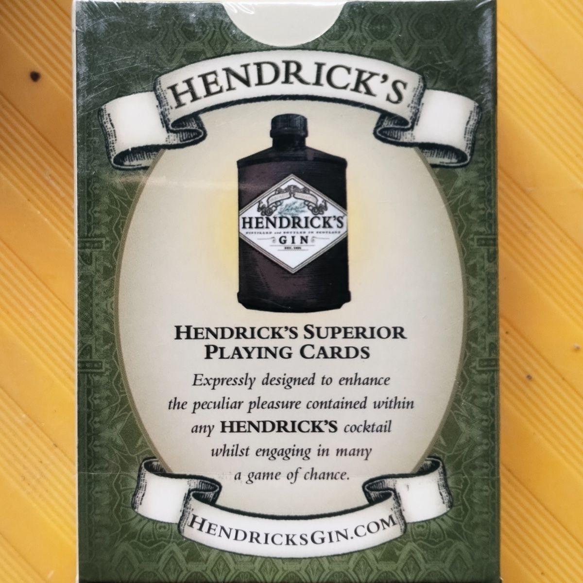 Full 52-card Deck Hendrick's G - Cocktail Recipe Book recension och pris